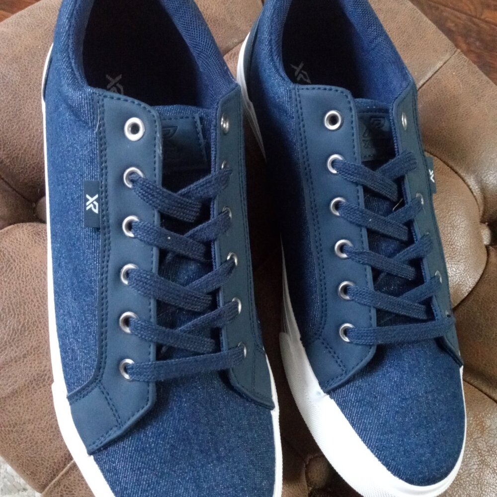 Xray Footwear Men's Size 10.5 Maaemo Low Top Sneakers - Picture 3 of 12